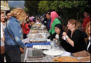Şenlik içinde kermes