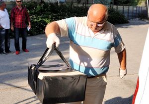 Toprağa gömülü bebek cesedi