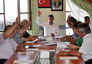 Gazipaşa meclisinde kriz