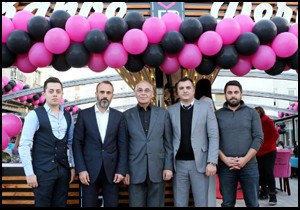 Kahve Deryası, Lara'da açıldı