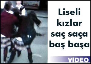 Liseli kızların kavgası