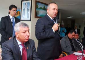 Çavuşoğlu muhtarlarla