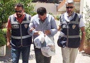 Manavgat'ta hırsızlıktan aranan şüpheli yakalandı