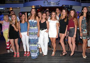 Mankenler, Ottoman Catamaran'da buluştu