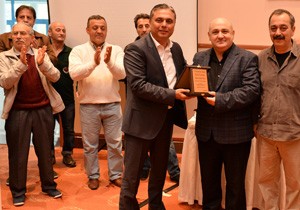 Uysal'a briççilerden plaket