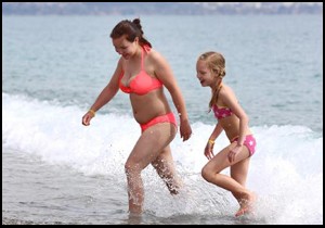 Antalya'da Mart güneşi turiste yaradı