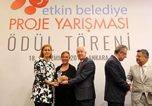 Mavi Ev'e büyük ödül