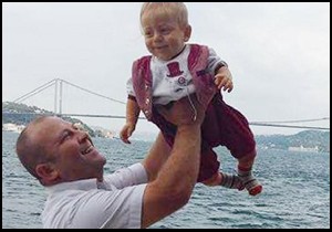 'Mavi ışık' hastası Mustafa yaşamını yitirdi