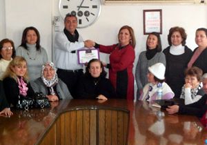 MHP’li kadınlar ‘Liderlik Semineri’ almaya başladı.