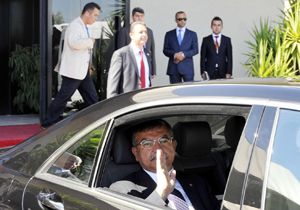 Milli Savunma Bakanı Antalya'da