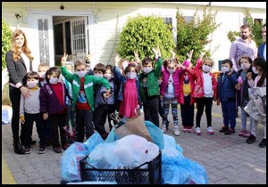 Minikler geri dönüşüm tesisini inceledi