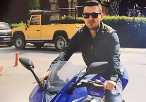 Otobüsle çarpışan motosikletli öldü