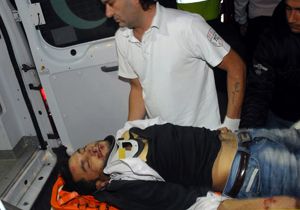 Motosiklet kaldırıma çarptı: 1 ölü, 1 yaralı
