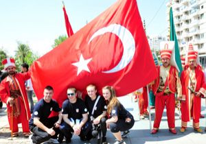 Muay Thai ye mehteranlı açılış