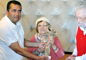 Muazzez İlmiye Çığ'a 'Barış Ödülü'
