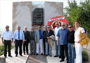 Nazım Hikmet Antalya da anıldı