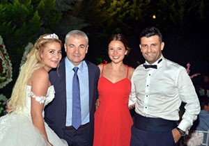 Rıza Çalımbay Antakya'da nikah şahidi oldu