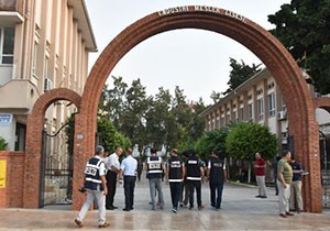 Okul çevresinde sıkı denetim