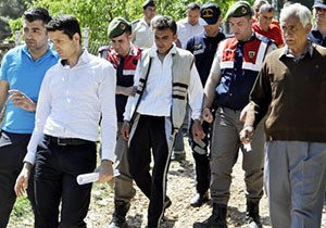 Olay yerinde cinayetleri anlattı