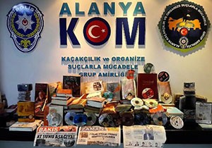 Ormanda FETÖ'nün kitapları bulundu