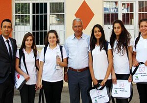 Tekeli Ortaokulu'na mansiyon ödülü