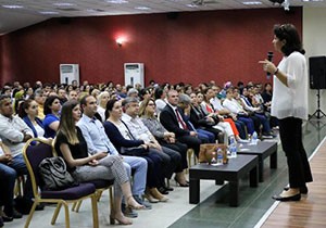 Otistik çocuklara öz bakımı öğretin