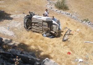 Akseki'de kaza; 2 yaralı