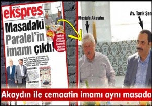 Akaydın cemaatin imamı ile aynı karede