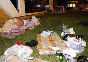Ev sattı, parayı gelini dolandırdı