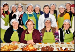 Usta pastacılar yetişiyor