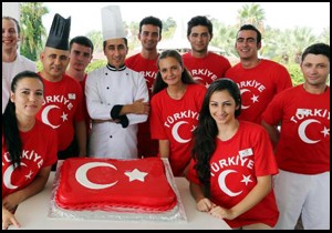 30 Ağustos'a özel bayrak pasta