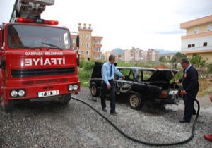 Piknik tüplü otomobil patladı