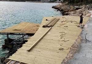Kaş'ta kaçak plaj mühürlendi