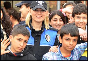 Antalya polisi yeni eğitim dönemine hazır