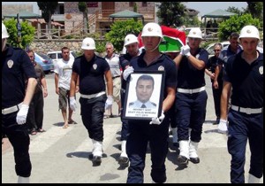 Şehit polis için tören düzenlendi