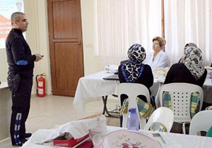 Polis hırsızlığa karşı bilgilendirdi