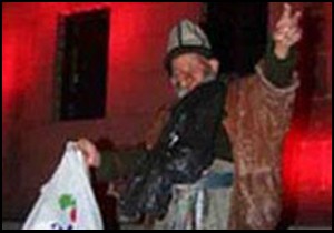 Konya'da 'Poşetli dede' hayatını kaybetti