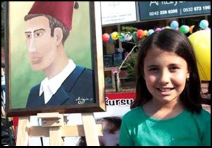 Yarışan resimler sergileniyor