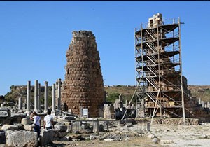 Perge'nin Helenistik kuleleri restore ediliyor