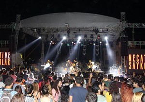 Kemer'de rock heyecanı