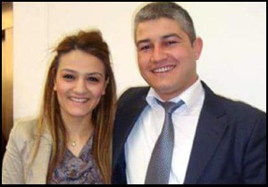 Eşine destek için saçlarını kestirdi
