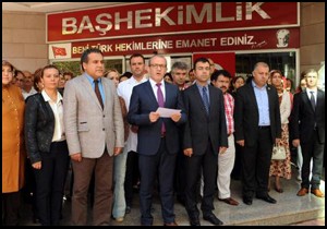 Sağlık çalışanları Antalya'da terörü protesto etti