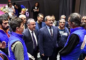 Sahnede uyuşturucunun zararları anlatıldı