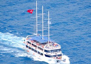 Sahte içkiyle ilgili Alanya'da 4 gözaltı