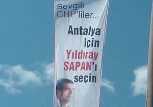 Sapan ın afişlerini kestiler