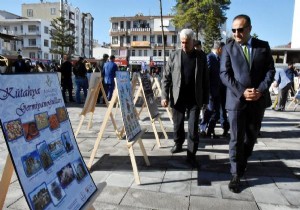 Demre'de 81 iliz hepimiz biriz sergisi
