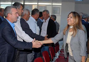 Enç, Serik'te muhtarları dinledi