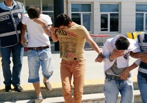 Serik'te hırsızlık şüphelileri tutuklandı