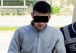 Çaldığı parayla sevgilisine hediye almış