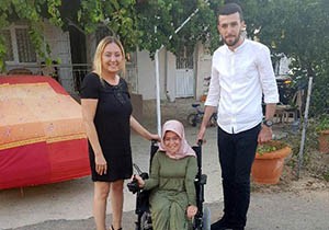 Zeynep'in akülü sandalye sevinci